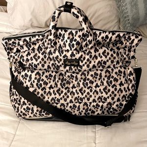 Itzy Ritzy Leopard Print Dream Weekender Travel Bag- In Excellent Condition !